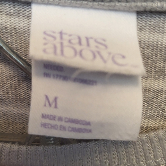 Stars Above Gray and White Striped Soft Pajama Set - Size M - Picture 4 of 5
